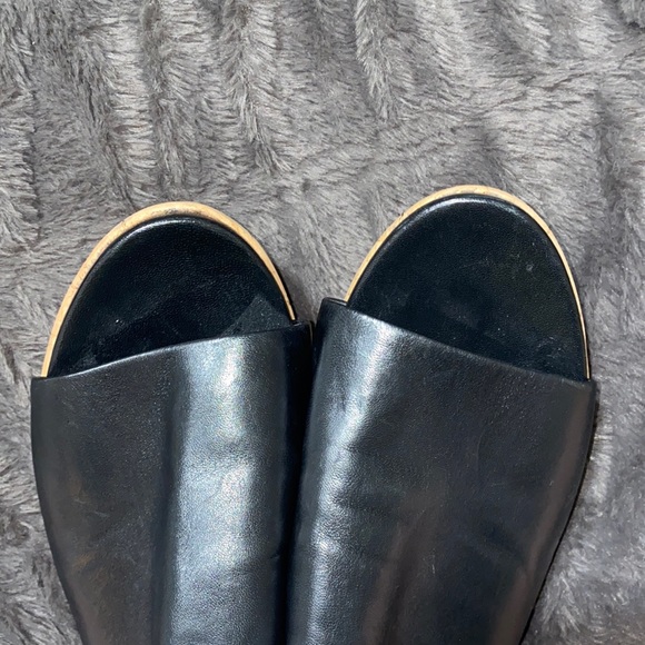 🎀Stuart Weitzman Black leather cork sandal platform! - Picture 6 of 9